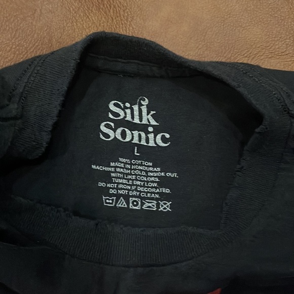 NEW Silk Sonic Sweet, Sticky Thick & Pretty official concert t-shirt tee Vegas - Picture 4 of 9